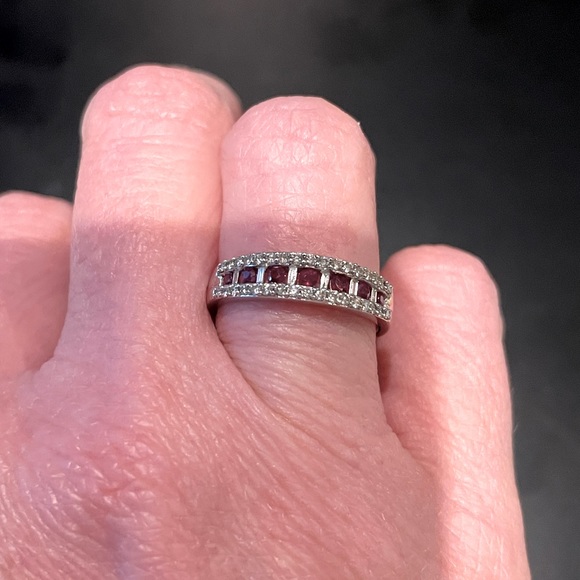 White Gold Ruby and Diamond Ring - Picture 3 of 4